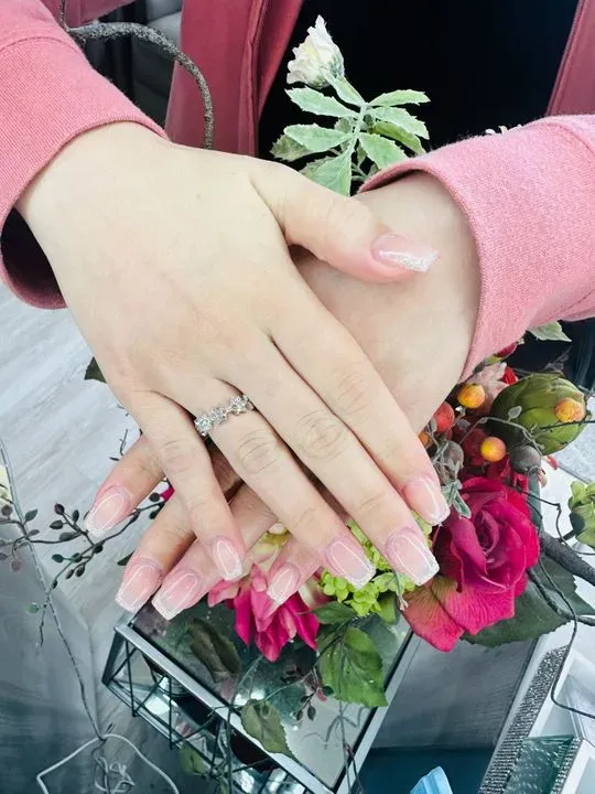 https://cdn.salonspotlight.com/photos/eMHP87vFjlrThHkiOdGf/a2997725-bff4-4994-ad30-8167d7245ad8_720x720