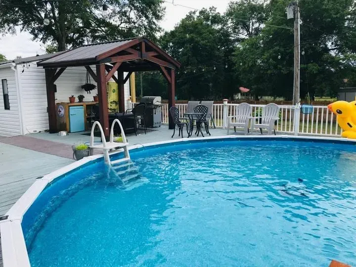 https://cdn.salonspotlight.com/photos/eMIVClwcHuvZF2Dc13Jr/d3c8f1fe-bf33-4437-8e3d-4e08607076b2_720x720