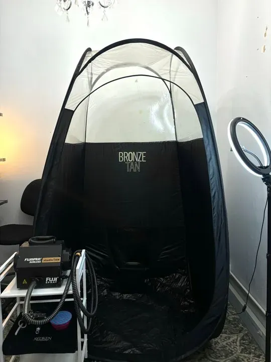 https://cdn.salonspotlight.com/photos/ePOK99Kf8DfbgVYOvMaR/6aecd473-806f-4486-baee-37574571c3e3_720x720