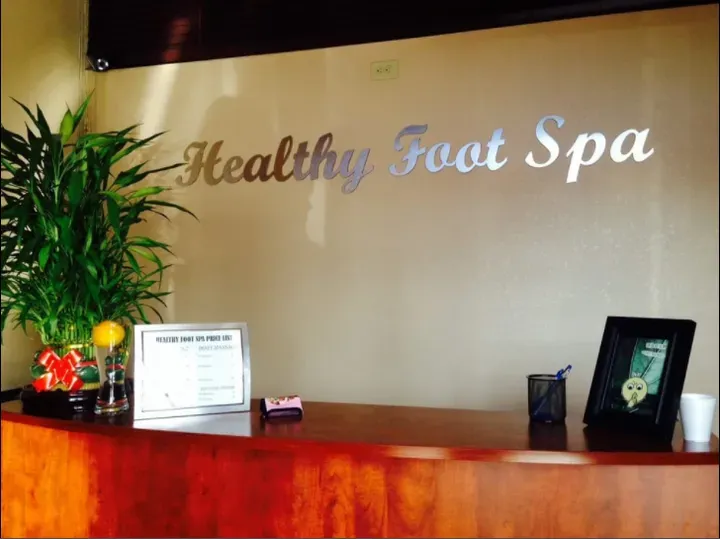 https://cdn.salonspotlight.com/photos/eQWXxJHVEdOX6JOiR9gN/bc47820d-13d2-4233-bf9c-c4e495bf1d9c_720x720