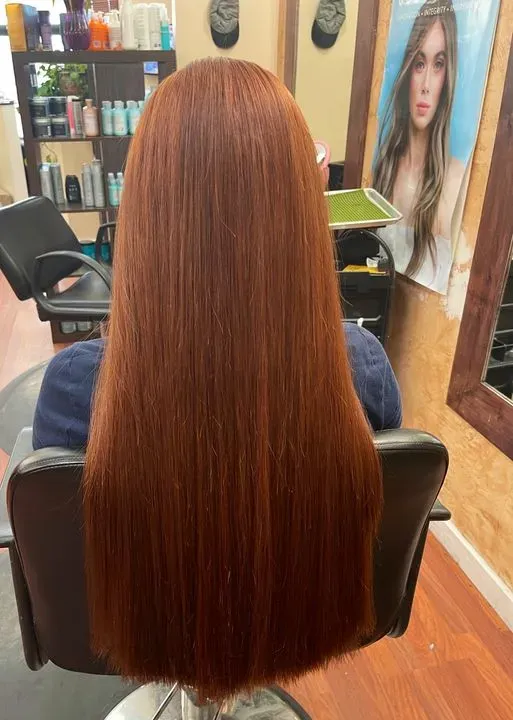 https://cdn.salonspotlight.com/photos/eYVx3mLIUIHKAa96mrHm/79dd29e8-f111-4080-9f5f-ac56f279d592_720x720