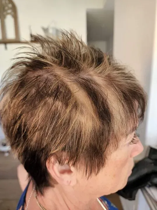 https://cdn.salonspotlight.com/photos/eZMdvZv0hpwYNlnc2Obu/dc3d70c4-01a5-4bf8-8471-852c3e68cd8a_720x720