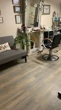 https://cdn.salonspotlight.com/photos/eatxF3CzYlteozEUmDM8/79e312da-cc2d-4ec9-bd0a-d31ea0ec65f0_720x720