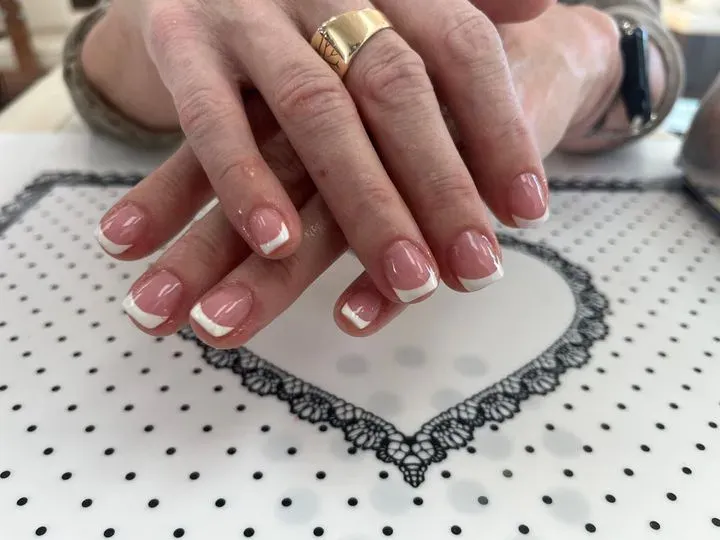 https://cdn.salonspotlight.com/photos/ecME5Xb4sSu8NRZlbdCF/fe16f51f-c760-45b2-88ad-f761089f86b0_720x720