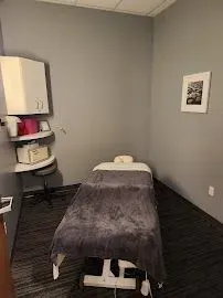 https://cdn.salonspotlight.com/photos/eiiMgaIwuKxM5LgFluoi/a46741c8-b60e-4071-8da7-16c6050e0f69_720x720