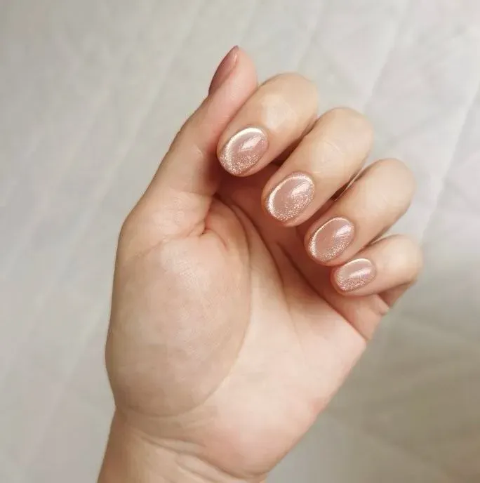 https://cdn.salonspotlight.com/photos/eonYIW1QRnUUNTiz7sqO/e9d8b5ee-182b-4097-97c3-cfe1ad801478_720x720