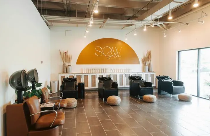 https://cdn.salonspotlight.com/photos/epbd6t8KUBRcKwRUCvMj/1437071f-38c8-4689-aa52-daf72cfa39d1_720x720