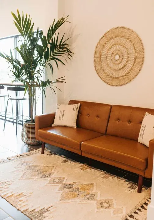 https://cdn.salonspotlight.com/photos/epbd6t8KUBRcKwRUCvMj/5d7c7dc7-336a-4159-9fcc-de2ad538a97c_720x720