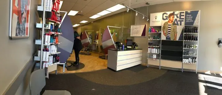 https://cdn.salonspotlight.com/photos/f5SGhZ64jtqKOMObrNiM/be077960-f3ca-44a6-b993-4a2474be85a8_720x720