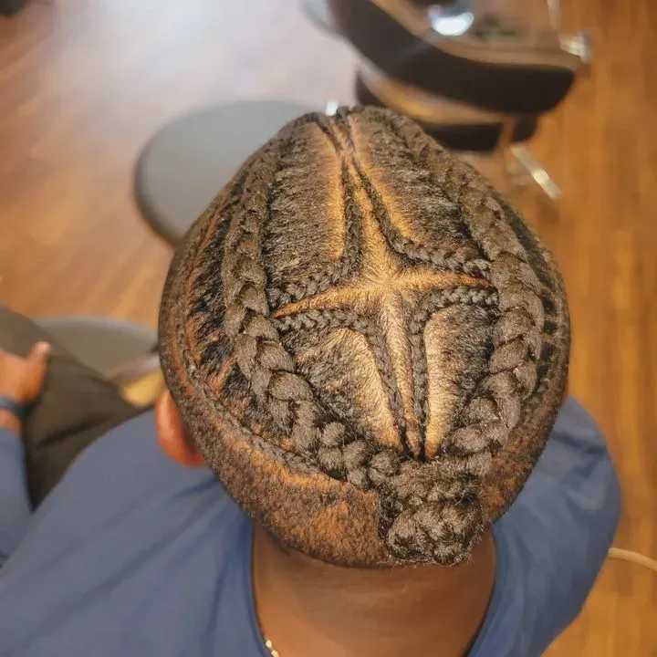 https://cdn.salonspotlight.com/photos/f5mJ8bkKaEx1rMfmN734/b3071b7a-cfd9-4ecf-af74-8eb1bd7f1e5b_720x720