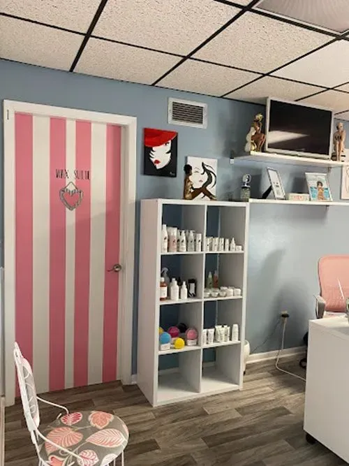 https://cdn.salonspotlight.com/photos/f6ki525pv3znJcIc0mDM/58069129-6818-49f1-ae35-bf700b9a6000_720x720