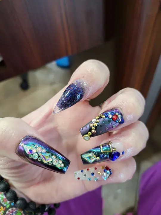 https://cdn.salonspotlight.com/photos/f7xancB7Bo6AOwMHI9yl/ec78cb81-43b4-4b5b-81f6-554159997a47_720x720