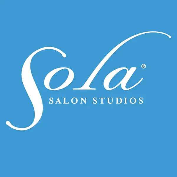 https://cdn.salonspotlight.com/photos/fCrCeMRYBjUVdtydZwUu/4760c4f9-013d-4115-a3c0-3a381f0a5417_720x720