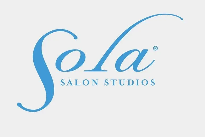 https://cdn.salonspotlight.com/photos/fCrCeMRYBjUVdtydZwUu/7b497f76-6be6-4103-b4a4-342f677f216c_720x720