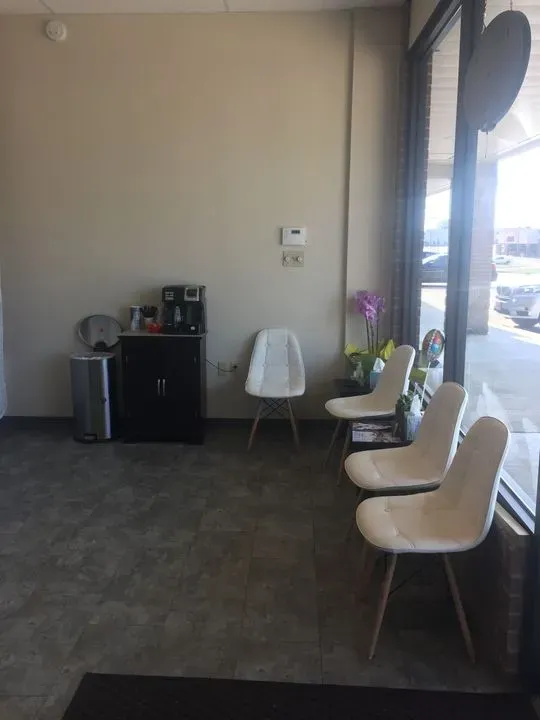 https://cdn.salonspotlight.com/photos/fDnUN9nKhYgB52EEqhyz/b47e6abd-b57d-4e6a-bb5b-03793c2c6dfd_720x720