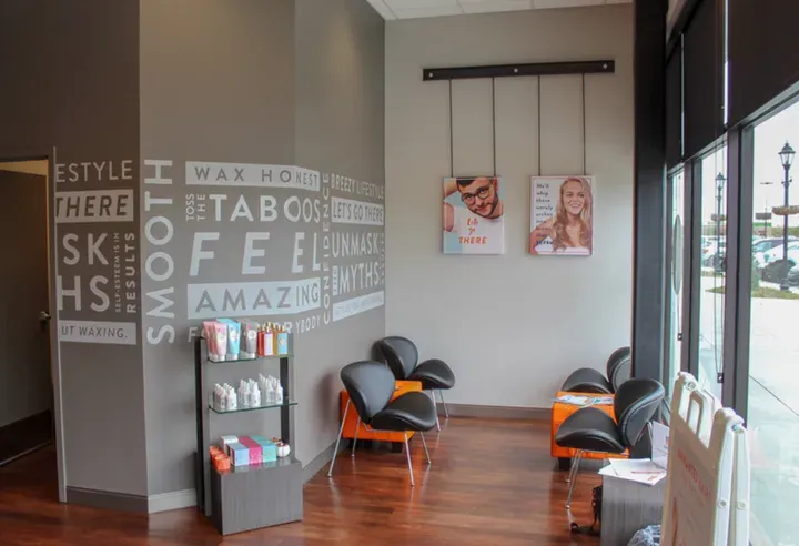 https://cdn.salonspotlight.com/photos/fGSgUD9GxZIxa36zNU07/d724b3c0-b2f9-465a-934f-fa5c538431a4_720x720