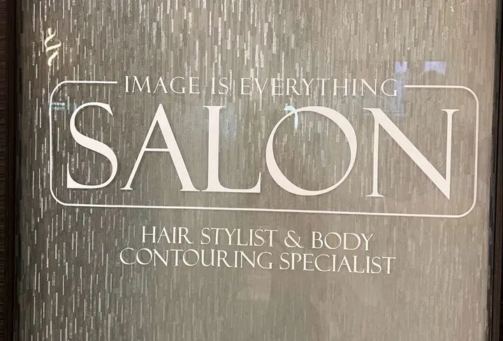 https://cdn.salonspotlight.com/photos/fHAyKHTkqCpoXqFvIFp3/31442d85-744c-4b2b-a7ea-d5c248bc6ace_720x720