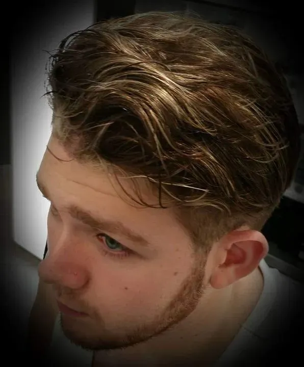 https://cdn.salonspotlight.com/photos/fJvgH19V0oRiVr3OhjWt/9a099606-b866-49e2-a91d-8f59a7819f8d_720x720