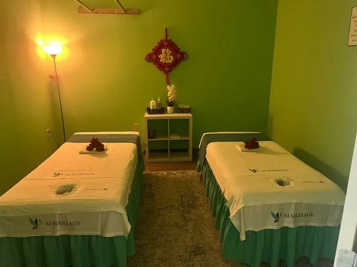 https://cdn.salonspotlight.com/photos/fKHrbekiEYdgbwZuxIxB/85326ca7-1bdc-450e-b555-7a8fd0de2f28_720x720