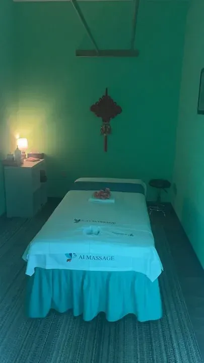 https://cdn.salonspotlight.com/photos/fKHrbekiEYdgbwZuxIxB/f0152970-bb6d-4587-b167-0b5e06010b6b_720x720