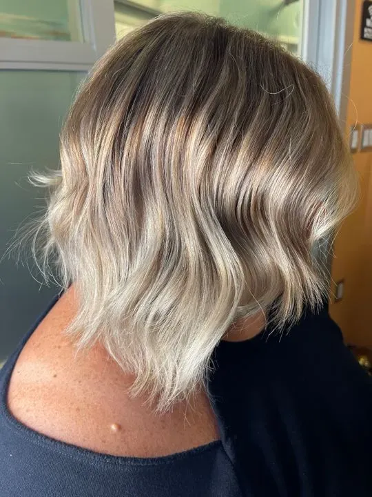 https://cdn.salonspotlight.com/photos/fOUVkfZGtrZ9tQ8DlorA/657633c5-1086-44ad-854e-d9c73868e803_720x720