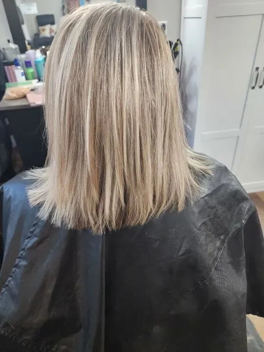 https://cdn.salonspotlight.com/photos/fObYdP4b6o3H2eRv2Osv/cd45d161-3150-4477-a3b9-25ce3c8b3d7c_720x720