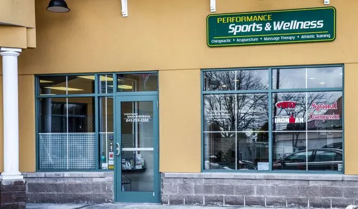 https://cdn.salonspotlight.com/photos/fPfVoftvAoZdRjbYHNAe/adf1a138-9341-40f5-be33-99b8bfb9bc27_720x720