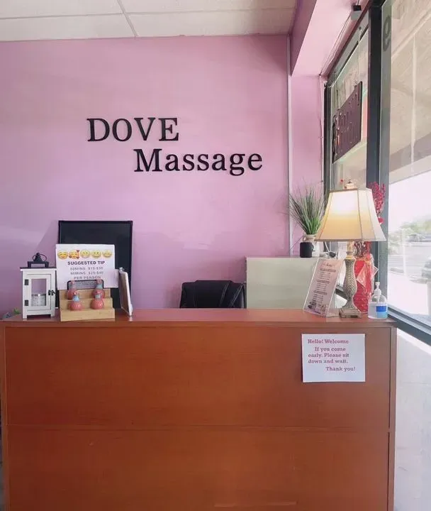 https://cdn.salonspotlight.com/photos/fVMZPsGmll57NL0daFny/6bcde304-eb71-498a-b0de-ab021767d63e_720x720