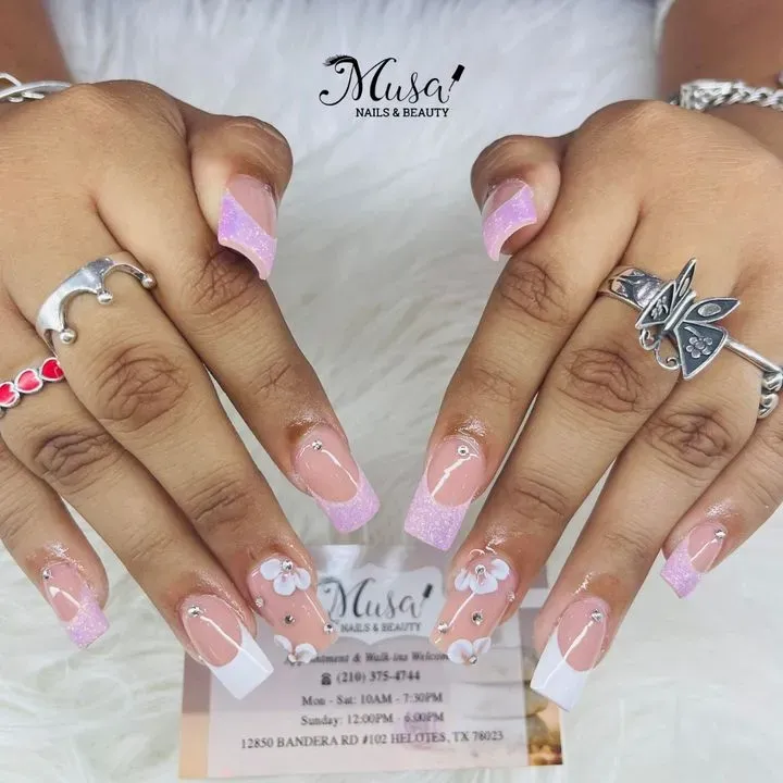 https://cdn.salonspotlight.com/photos/fW0KAf71irdcwlRUEvhj/9964f29c-b91d-4ab4-a353-225f1c6d251a_720x720