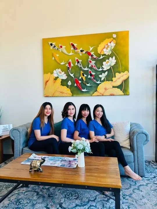 https://cdn.salonspotlight.com/photos/fWz3I8xn5q1wOaL28bBQ/43b695b2-c726-49a7-b9a8-c6af1fc8460a_720x720