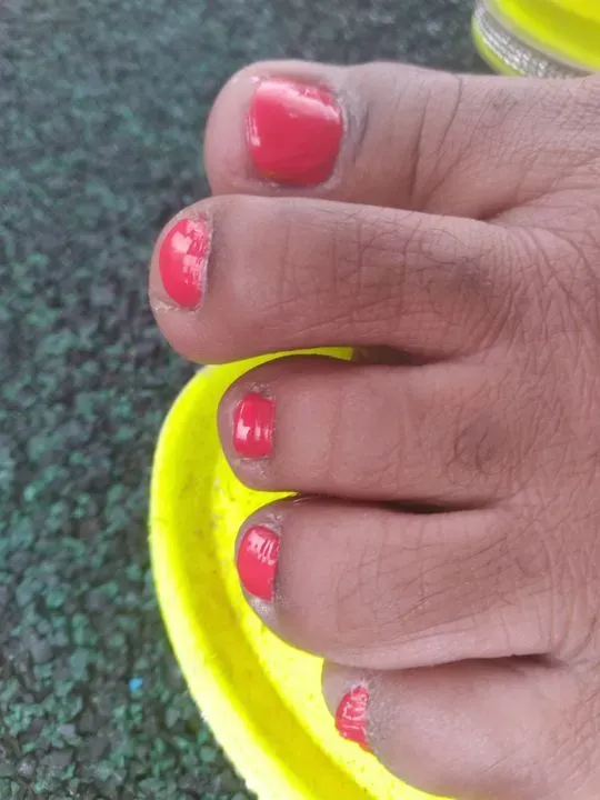 https://cdn.salonspotlight.com/photos/fYAxTnJaNVyJ9FG4cuDv/50591ff2-1917-462a-8448-bbec4699ea73_720x720