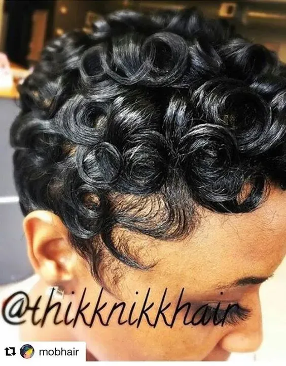https://cdn.salonspotlight.com/photos/fYIctHW0Olfmq30XzIx5/faec43db-a7d5-4c41-80ff-a0e58e04ea81_720x720
