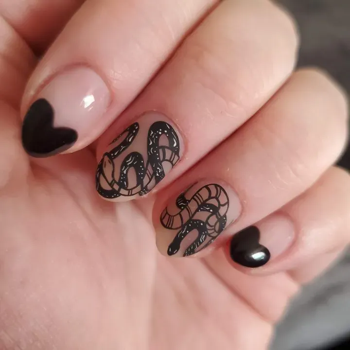 https://cdn.salonspotlight.com/photos/fZKsuHyrsHMuqpBk99qj/eeb74a79-6118-4fa5-8360-4a8365f71bff_720x720