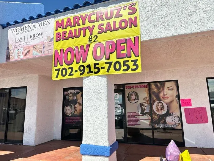 https://cdn.salonspotlight.com/photos/fb4UOlJGfM5IeI0ODh5c/ecbcc77f-da2d-4bb2-9aa7-99ff248c720e_720x720
