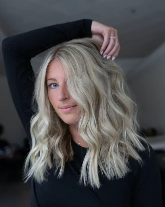 https://cdn.salonspotlight.com/photos/fcIA0jBcGmA9R4LxQQ6c/a0ed1b03-e976-4769-85c4-f1519d7886eb_720x720