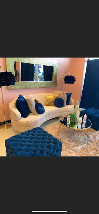 https://cdn.salonspotlight.com/photos/ffR4Iw73P6T4T69yXKUA/c244e004-1ee2-4814-a638-413e5a9a23e5_720x720