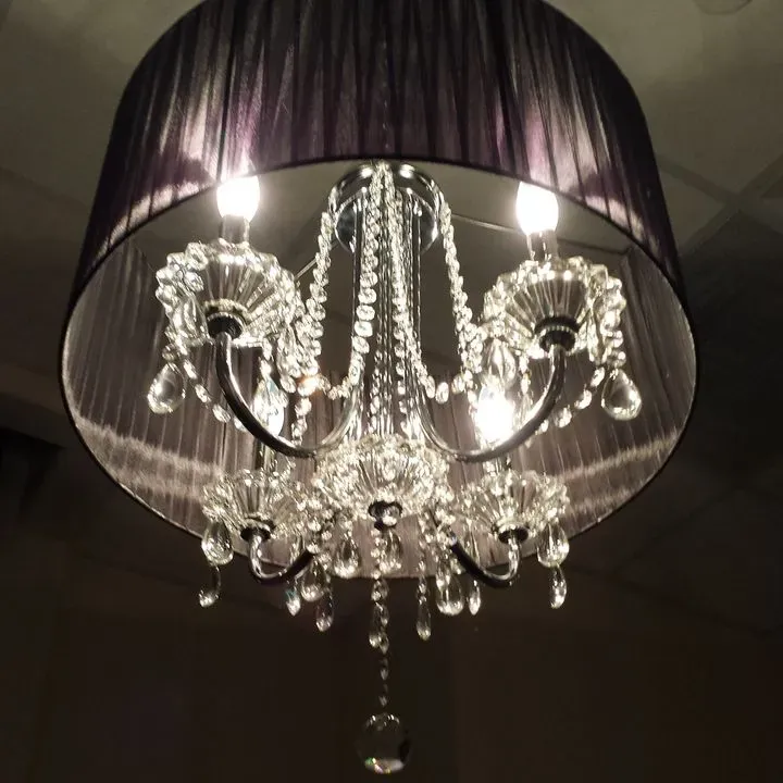 https://cdn.salonspotlight.com/photos/ffdl5tOV9CXnHQrG2Aiz/1635b489-7c65-4fb4-a997-595fa31e9473_720x720