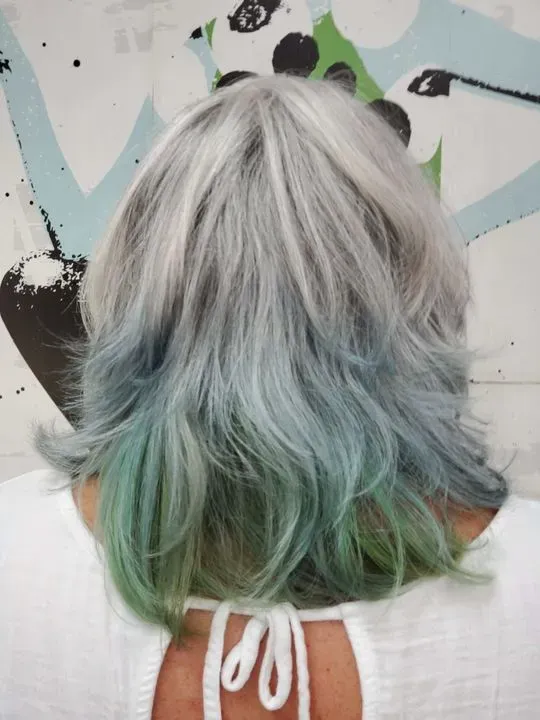https://cdn.salonspotlight.com/photos/fiyX3S1UMun29vHZmqJq/9ba61fb7-5deb-48c3-b3b4-0fc6de8178aa_720x720