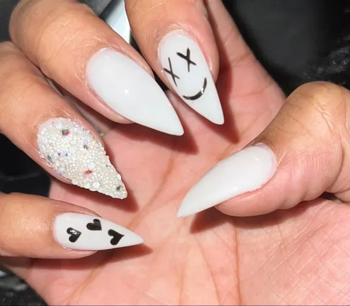 https://cdn.salonspotlight.com/photos/fkGQod9rJ45Ddo3sIU2M/520ab748-d6f2-45de-8a53-48a79dcf8341_720x720