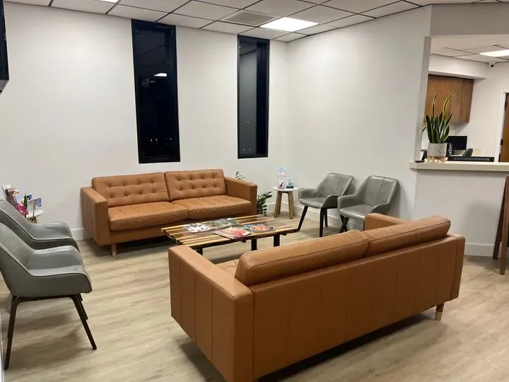 https://cdn.salonspotlight.com/photos/flJjeNHllJCO2gNz3RAq/5d636424-7c0e-4361-a9b2-6acd461d7c52_720x720