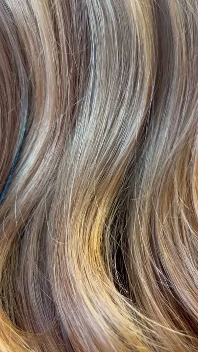 https://cdn.salonspotlight.com/photos/fnbJtTdn8Bkl0gZ4K2Vh/8a49b623-b82f-46ca-aa6c-6fa6cfdb5bbd_720x720
