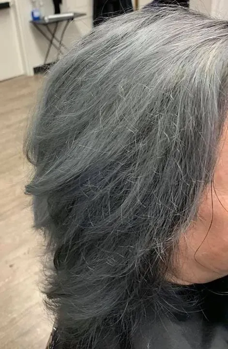 https://cdn.salonspotlight.com/photos/fsTezADdhsnHqhFo4XK5/a00eabbe-ab87-4f89-9a8c-9850ebda21f8_720x720