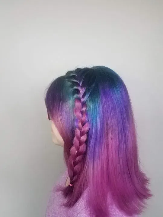 https://cdn.salonspotlight.com/photos/fsWv0ElcP1LgTVAaWerR/f6f03980-106a-4c65-afc5-2b8b27f105e3_720x720