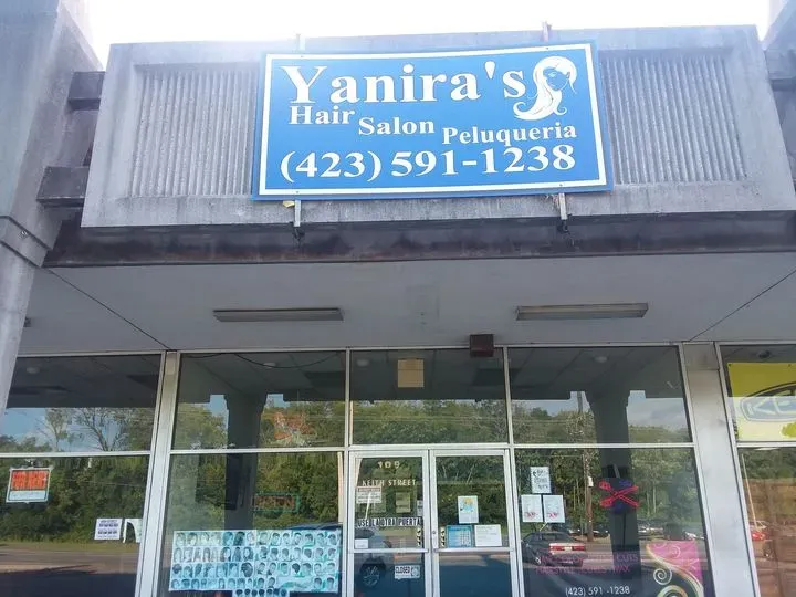 https://cdn.salonspotlight.com/photos/fu5NEvFpmrKcyqUnFsJk/57e7692f-c1a9-405d-8bc0-de33013828d7_720x720