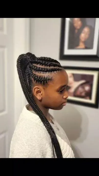 https://cdn.salonspotlight.com/photos/fzNgXgTlffm0Hq6LHr7t/f173a6f3-b1fc-42a1-b834-24a0a40a1a41_720x720