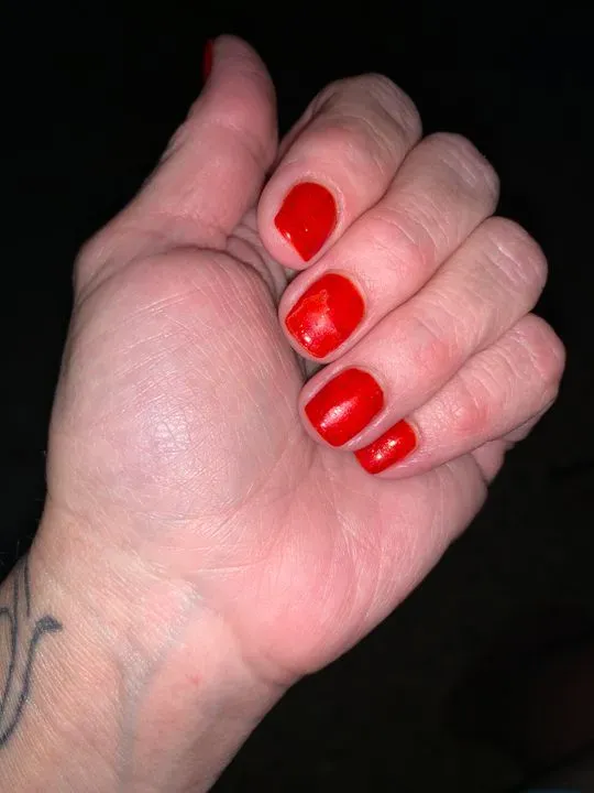 https://cdn.salonspotlight.com/photos/g5MKFHrr2nYr3qrCKRdd/98d21e42-663c-4c61-82a2-58082c118c84_720x720
