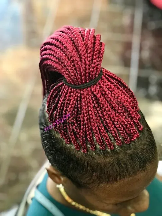 https://cdn.salonspotlight.com/photos/gEJz7EwXgwlXMnu6BmO8/248e7b94-0e69-4380-ab4c-c74d82b9390b_720x720