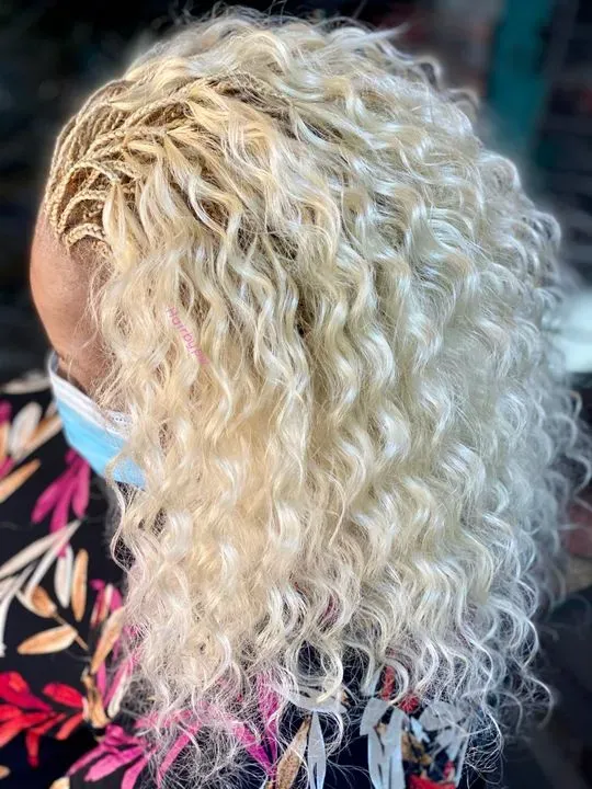 https://cdn.salonspotlight.com/photos/gEJz7EwXgwlXMnu6BmO8/a10a0d66-4091-43d3-a85a-4d1ee71b97e7_720x720