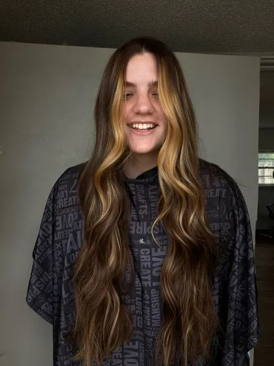 https://cdn.salonspotlight.com/photos/gGSyltT9dLDsZTJt0dLw/bdf4889c-9403-400d-a0eb-13676539de15_720x720