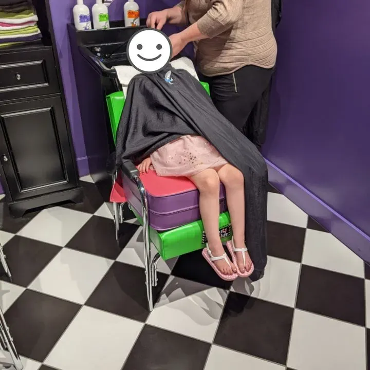 https://cdn.salonspotlight.com/photos/gHNP22OL3TcJfXjIpmzE/e61b0695-8dd5-4d67-a8bc-e91fea4824f4_720x720